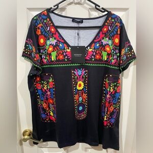 Just Fashion Now Top with Multicolor Floral